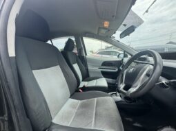 
										2012 Toyota Aqua full									