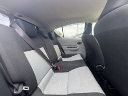 
										2012 Toyota Aqua full									