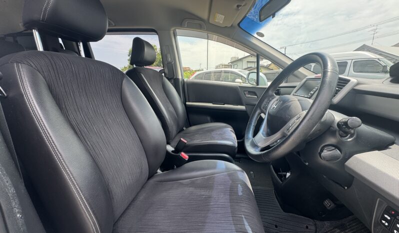 
								2012 Freed Hybrid full									