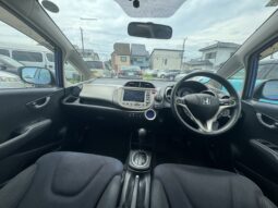 
										2011 Fit Hybrid full									