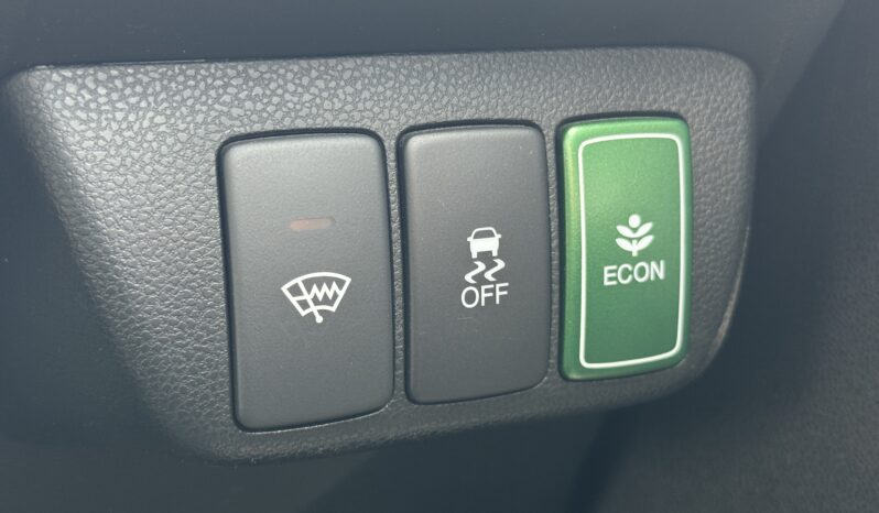 
								2013 Honda Fit Shuttle full									