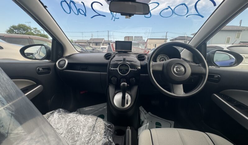 
								2008 Mazda Demio full									