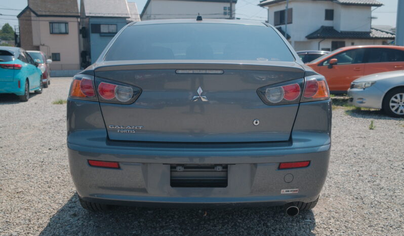 
								2010 Mitsubishi Galant full									