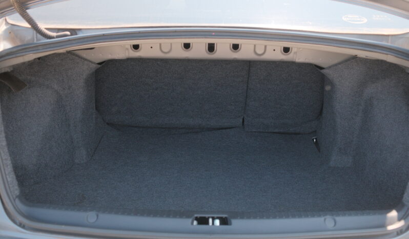 
								2010 Mitsubishi Galant full									