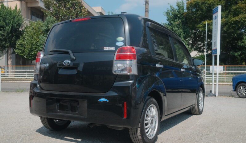 
								2013 Toyota Spade full									