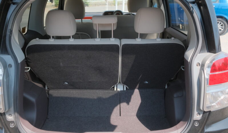 
								2013 Toyota Spade full									