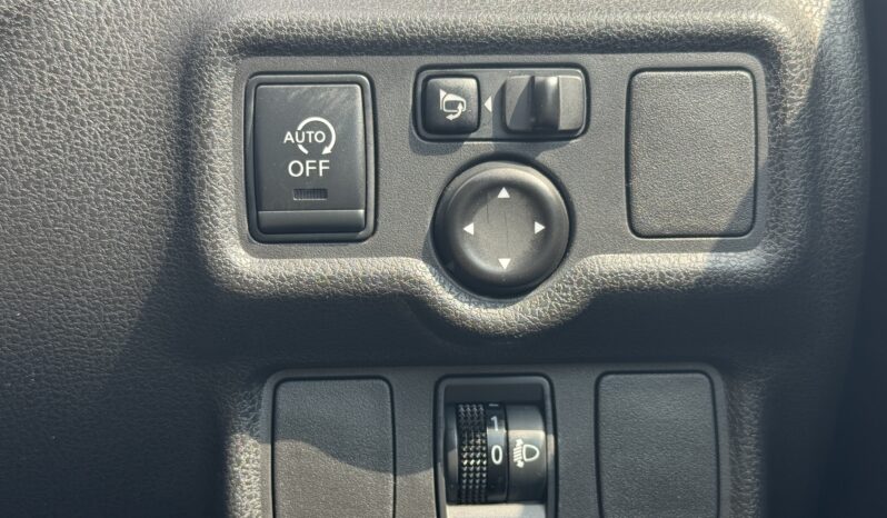
								2014 Nissan Note full									
