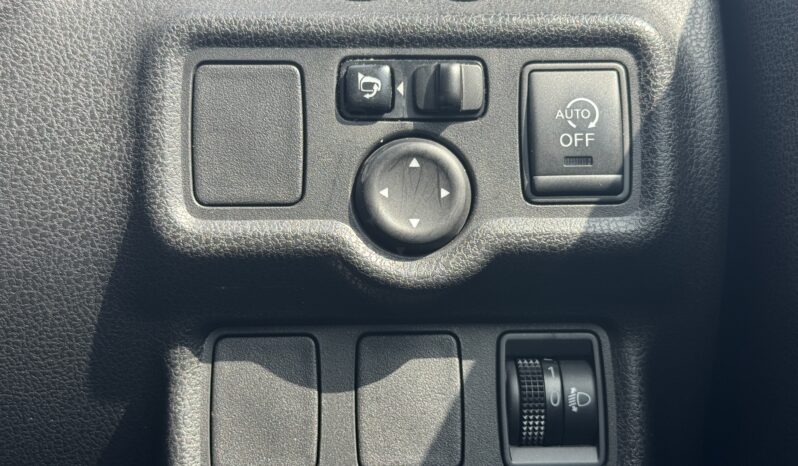 
								2013 Nissan Note full									