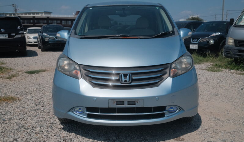 
								2008 Honda Freed full									