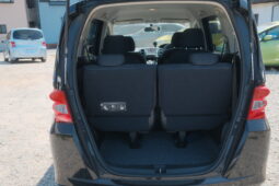 
										2010 Honda Freed full									