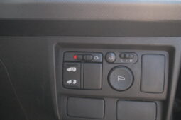 
										2010 Honda Freed full									