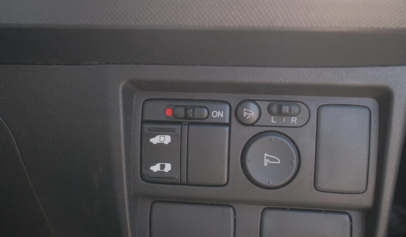 
								2010 Honda Freed full									