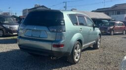 
Mitsubishi Outlander 2006 full									