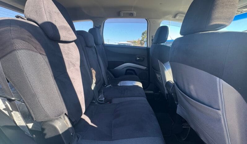 
Mitsubishi Outlander 2006 full									