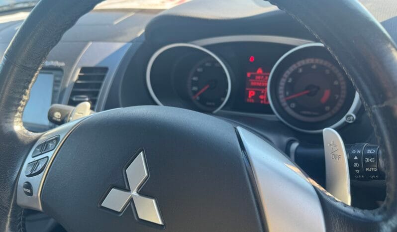 
Mitsubishi Outlander 2006 full									