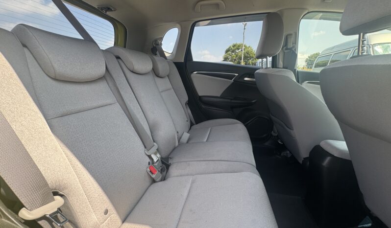 
								2014 Honda Fit Hybrid full									