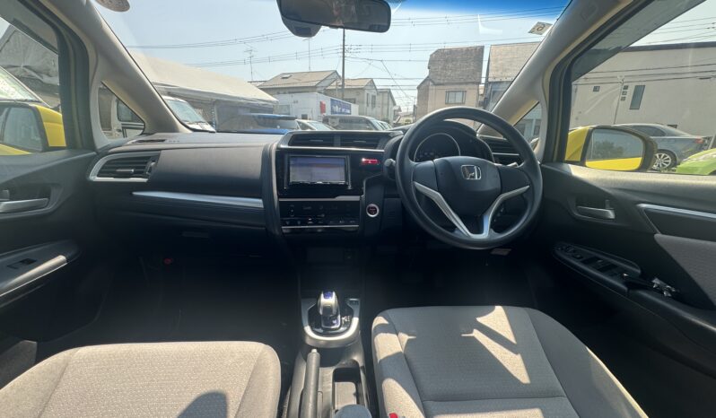 
								2014 Honda Fit Hybrid full									
