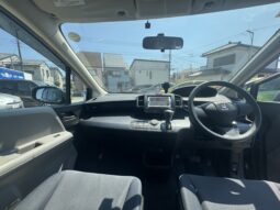 
										2010 Honda Freed full									