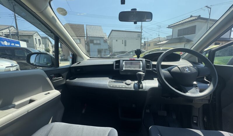 
								2010 Honda Freed full									