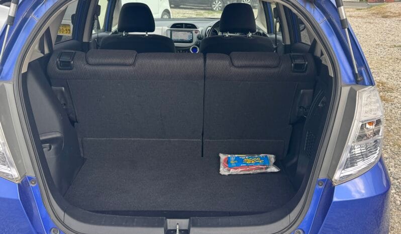 
2012 Honda Fit Hybrid 10th Anniversary full									