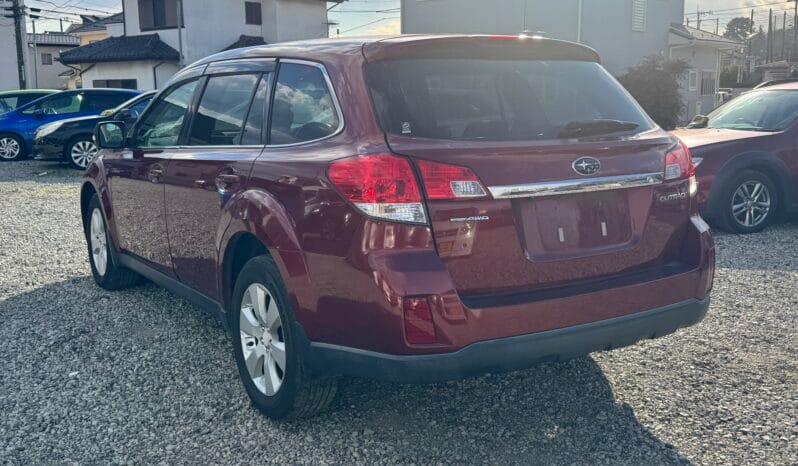 
2010 Subaru Outback full									