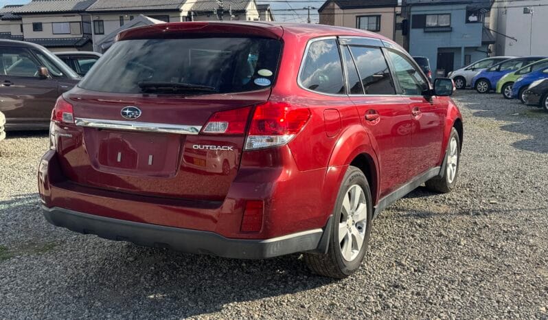 
2010 Subaru Outback full									