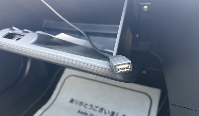 
								2013 Suzuki Swift full									