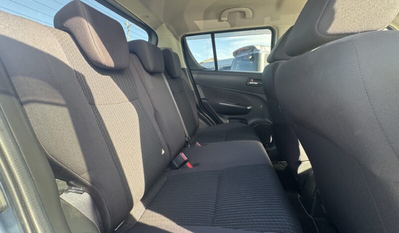 
								2013 Suzuki Swift full									