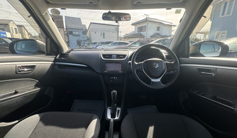 
								2013 Suzuki Swift full									