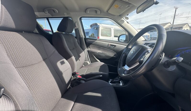 
								2013 Suzuki Swift full									