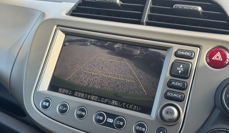 
								2011 Honda Fit Hybrid full									