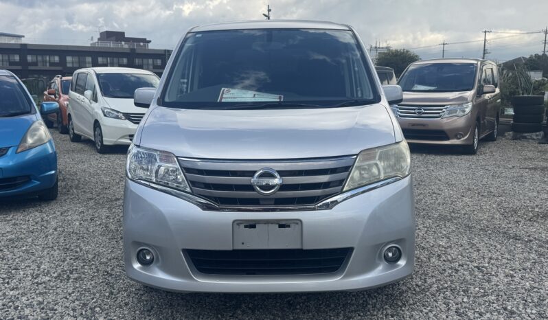 
								2010 Nissan Serena full									