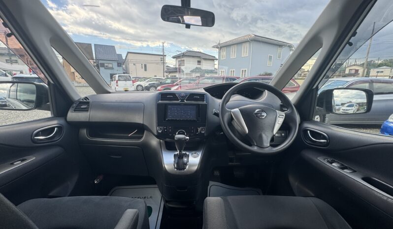 
								2010 Nissan Serena full									