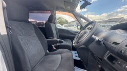 
										2010 Nissan Serena full									