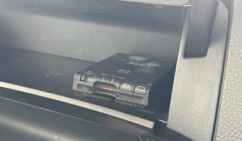 
								2010 Nissan Serena full									