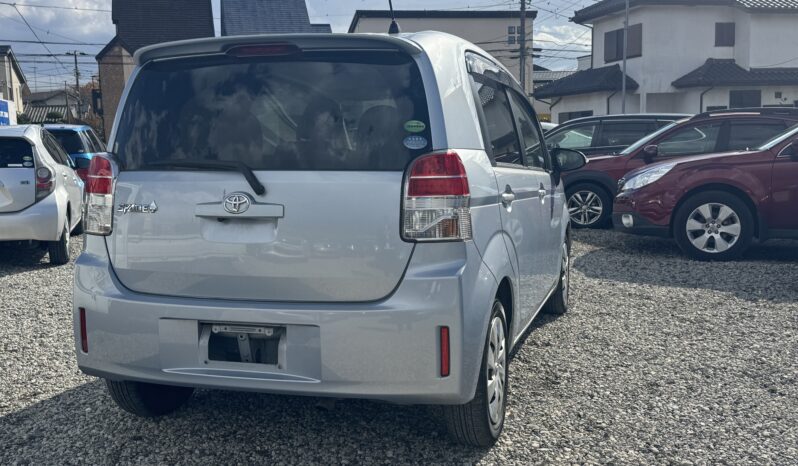 
								2012 Toyota Spade full									