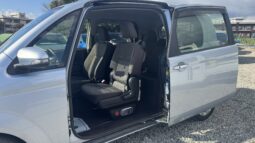 
										2012 Toyota Spade full									