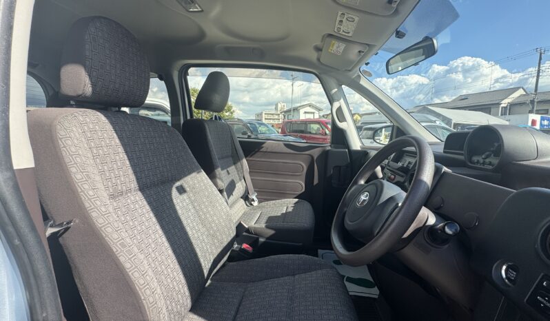 
								2012 Toyota Spade full									