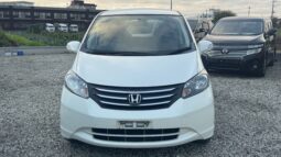 
										2008 Honda Freed full									
