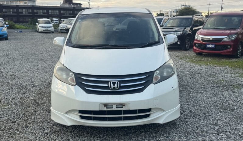 
								2010 Honda Freed full									