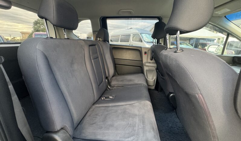 
								2010 Honda Freed full									