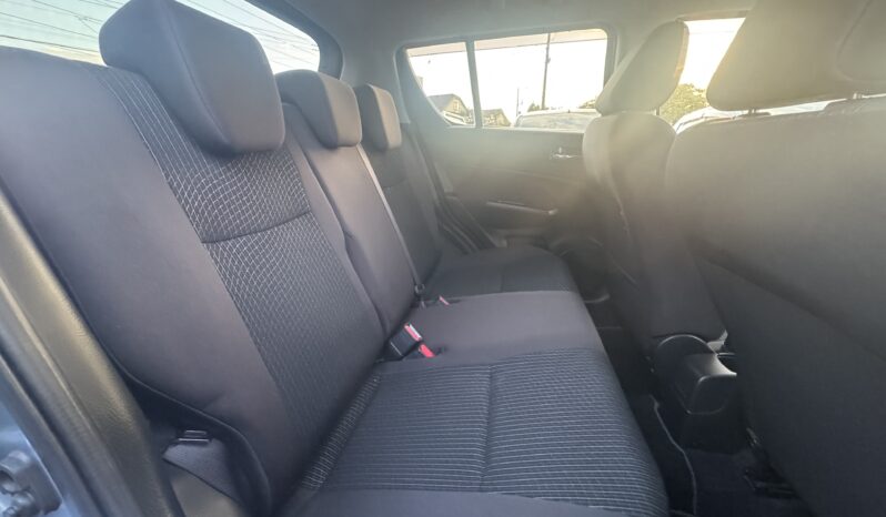 
								2013 Suzuki Swift full									