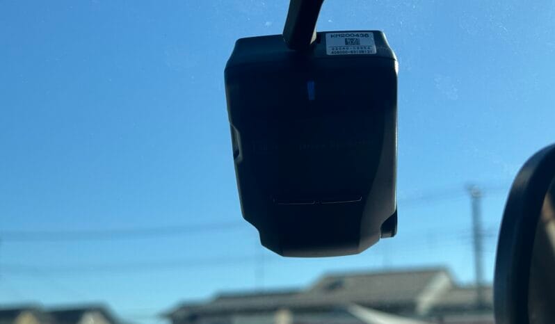 
2011 Nissan March full									