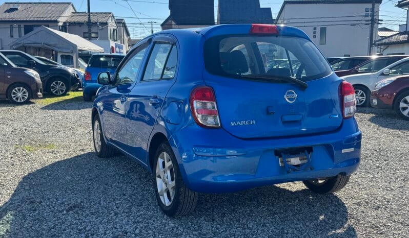 
2011 Nissan March full									