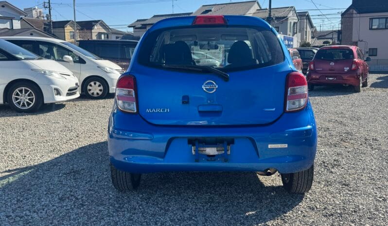 
2011 Nissan March full									