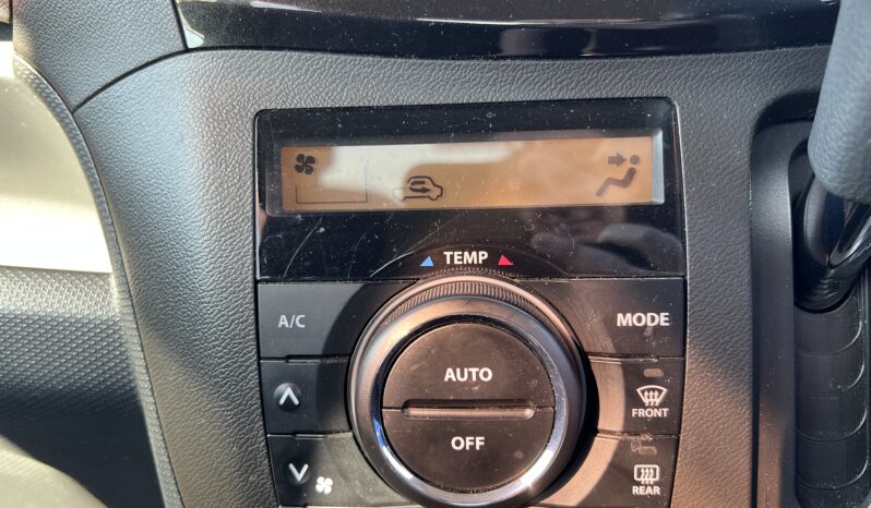 
2012 Suzuki Solio full									