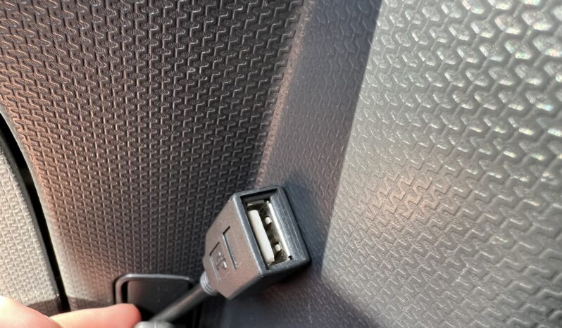 
2012 Suzuki Solio full									