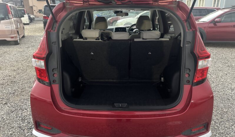 
								2017 Nissan Note full									