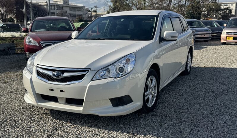 
								2010 Subaru Legacy Wagon full									