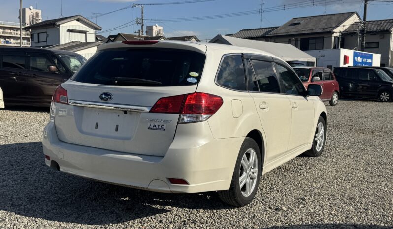 
								2010 Subaru Legacy Wagon full									